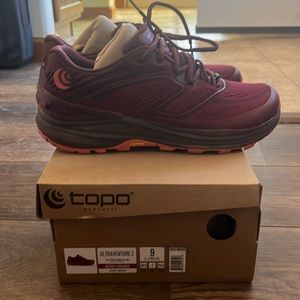 Like New Topo Ultraventure 2